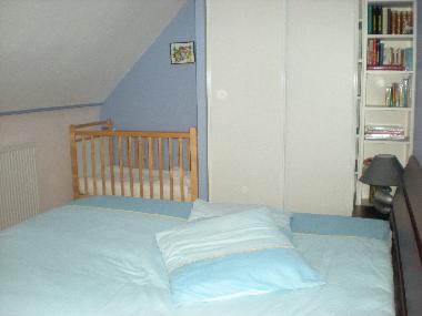 chambre avec balcon,petite vue mer,lit de 160