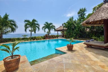 Villa �/en/au Seririt (Bali)ou appartement ou maison de vacances