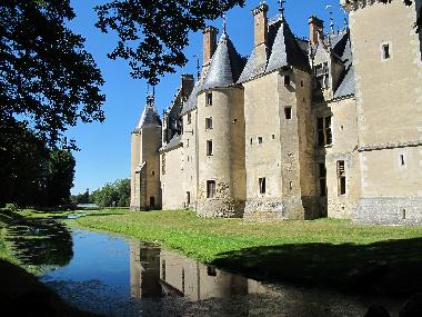 Maison de vacances �/en/au Vesdun (Centre)ou appartement ou maison de vacances