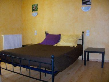 Chambre avec petit d�jeuner �/en/au CARCASSONNE (Aude)ou appartement ou maison de vacances