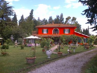 Chambre avec petit djeuner /en/au Collesalvetti - Crocino (Livorno)ou appartement ou maison de vacances