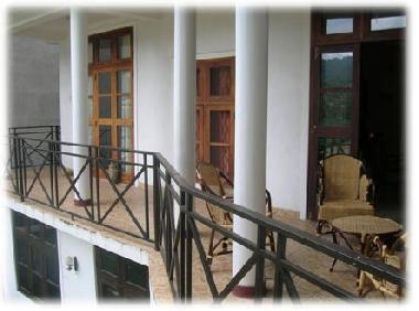 Chambre avec petit djeuner /en/au Lewella (Kandy)ou appartement ou maison de vacances