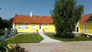 Maison de vacances �/en/au Albertkazmerpuszta (Gyor-Moson-Sopron)ou appartement ou maison de vacances