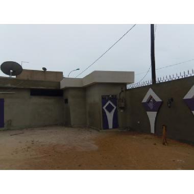 Villa �/en/au lom� (Lome)ou appartement ou maison de vacances