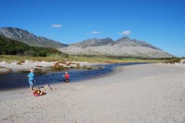 Maison de vacances �/en/au Pringle Bay (Western Cape)ou appartement ou maison de vacances