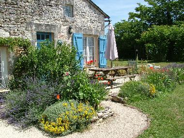 Maison de vacances /en/au Verteuil-sur-Charente (Charente)ou appartement ou maison de vacances