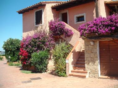 Maison de vacances /en/au Baja Sardinia (Olbia-Tempio)ou appartement ou maison de vacances