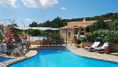 Maison de vacances /en/au Baja Sardinia (Olbia-Tempio)ou appartement ou maison de vacances