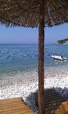 Villa �/en/au Bar-Utjeha-Kruce (Mont�n�gro)ou appartement ou maison de vacances