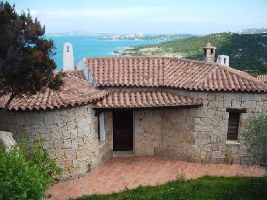 Maison de vacances �/en/au Baja Sardinia (Olbia-Tempio)ou appartement ou maison de vacances