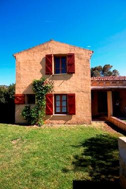 Maison de vacances �/en/au Baja Sardinia (Olbia-Tempio)ou appartement ou maison de vacances