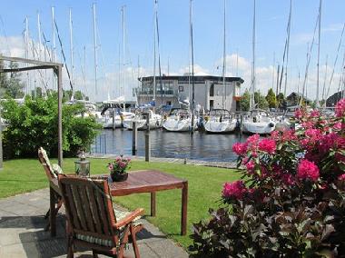 Maison de vacances /en/au Lemmer (Friesland)ou appartement ou maison de vacances