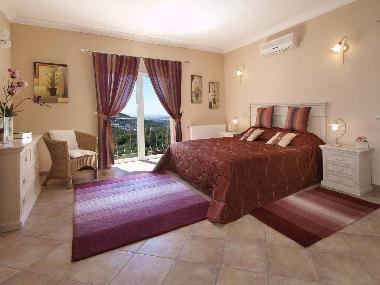 Villa �/en/au Monchique (Algarve)ou appartement ou maison de vacances