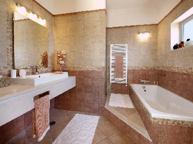 Villa �/en/au Monchique (Algarve)ou appartement ou maison de vacances