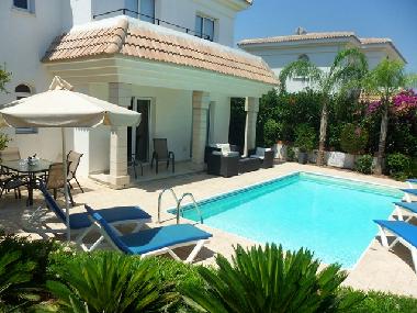 Villa /en/au Kapparis (Famagusta)ou appartement ou maison de vacances