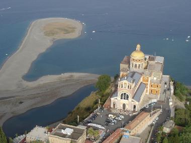 Maison de vacances /en/au Bafia Castroreale (Messina)ou appartement ou maison de vacances