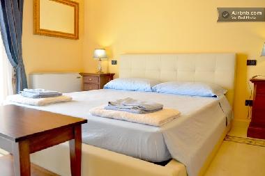Chambre avec petit djeuner /en/au Barcellona Pozzo di Gotto (Messina)ou appartement ou maison de vacances
