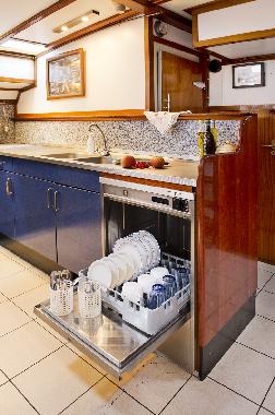 Bateau /en/au Harlingen (Friesland)ou appartement ou maison de vacances