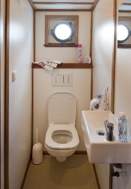 Bateau /en/au Harlingen (Friesland)ou appartement ou maison de vacances