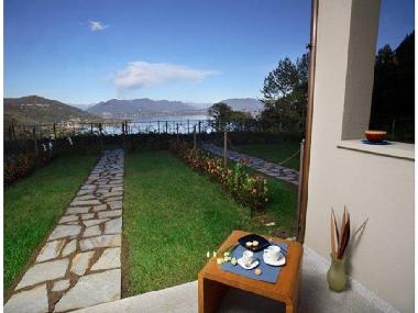 Appartement de vacances �/en/au Meina  (Novara)ou appartement ou maison de vacances