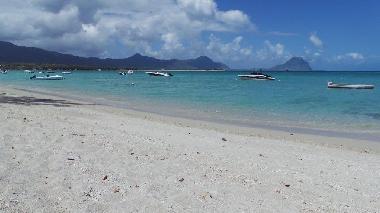Votre plage prive, lagon idal pour la baignade.