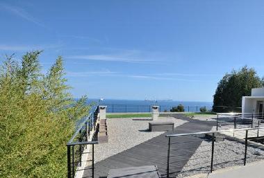 Chambre avec petit d�jeuner �/en/au Vallauris (Alpes-Maritimes)ou appartement ou maison de vacances