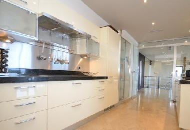 Chambre avec petit d�jeuner �/en/au Vallauris (Alpes-Maritimes)ou appartement ou maison de vacances