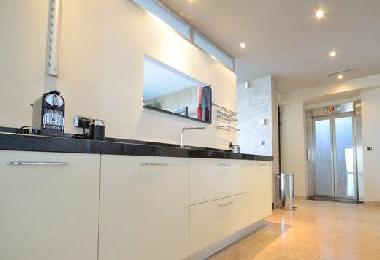 Chambre avec petit d�jeuner �/en/au Vallauris (Alpes-Maritimes)ou appartement ou maison de vacances