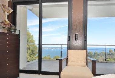 Chambre avec petit d�jeuner �/en/au Vallauris (Alpes-Maritimes)ou appartement ou maison de vacances