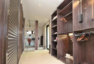 Chambre avec petit d�jeuner �/en/au Vallauris (Alpes-Maritimes)ou appartement ou maison de vacances