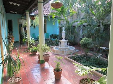 Chambre avec petit d�jeuner �/en/au 20000 (Villa Clara)ou appartement ou maison de vacances