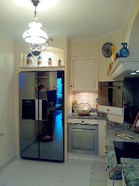 CUISINE AVEC REFREGERATEUR AMERICAIN