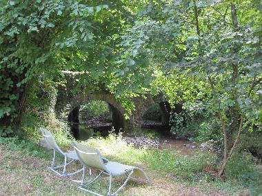 La rivire la  Trezenne devant le gte