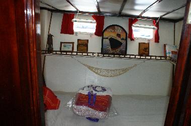 Bateau /en/au ROSES (Girona)ou appartement ou maison de vacances