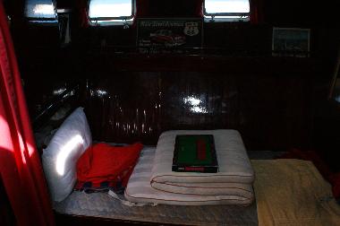 Bateau /en/au ROSES (Girona)ou appartement ou maison de vacances