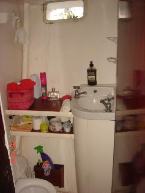 Bateau /en/au ROSES (Girona)ou appartement ou maison de vacances