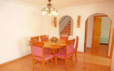 Maison de vacances �/en/au orihuela (Alicante / Alacant)ou appartement ou maison de vacances