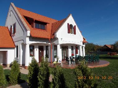 Maison de vacances �/en/au Nagyv�zsony (Veszprem)ou appartement ou maison de vacances