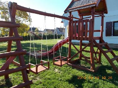 Maison de vacances �/en/au Nagyv�zsony (Veszprem)ou appartement ou maison de vacances