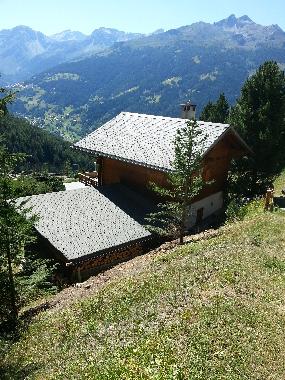 Chalet �/en/au St-Luc (Saint-Luc)ou appartement ou maison de vacances