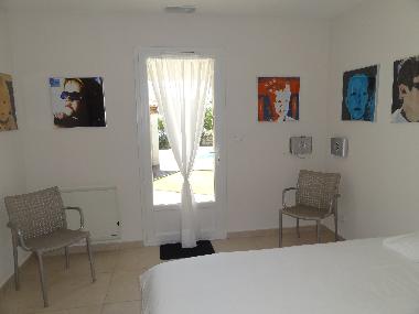 Villa /en/au Castillon-du-Gard (Gard)ou appartement ou maison de vacances