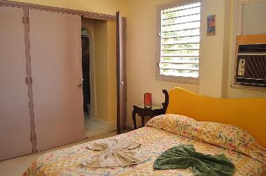 Chambre avec petit d�jeuner �/en/au Vedado (Ciudad de la Habana)ou appartement ou maison de vacances