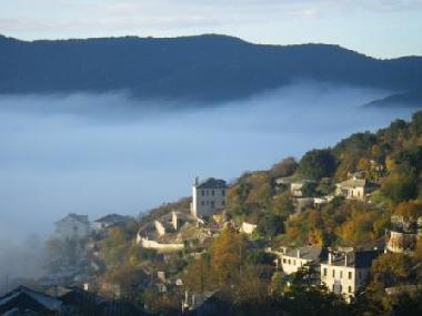 Maison de vacances /en/au ano pedina (Ioannina)ou appartement ou maison de vacances