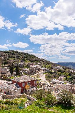 Maison de vacances /en/au ano pedina (Ioannina)ou appartement ou maison de vacances