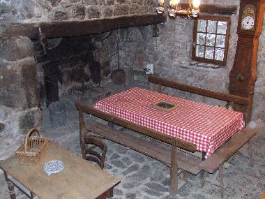 Coin tranquille avec ancienne chemin�e