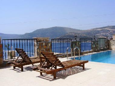 Villa /en/au Kışla Mevkii (Antalya)ou appartement ou maison de vacances