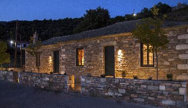 Villa /en/au Agios Georgios Nileias (Magnisia)ou appartement ou maison de vacances