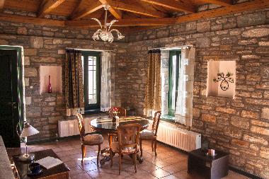 Villa /en/au Agios Georgios Nileias (Magnisia)ou appartement ou maison de vacances