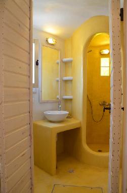 Maison de vacances �/en/au Milos (Kyklades)ou appartement ou maison de vacances