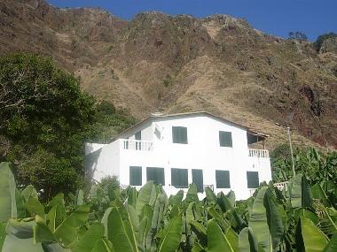 Maison de vacances �/en/au paul do mar (Madeira)ou appartement ou maison de vacances